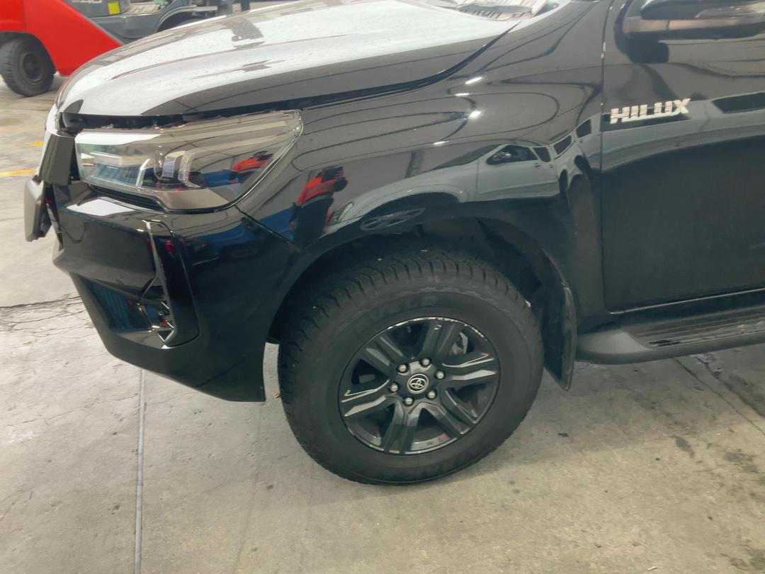 Photo '5' of Toyota Hilux SR5 TD DC