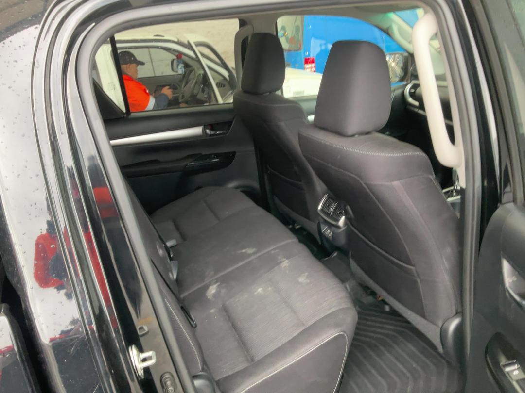 Photo '18' of Toyota Hilux SR5 TD DC