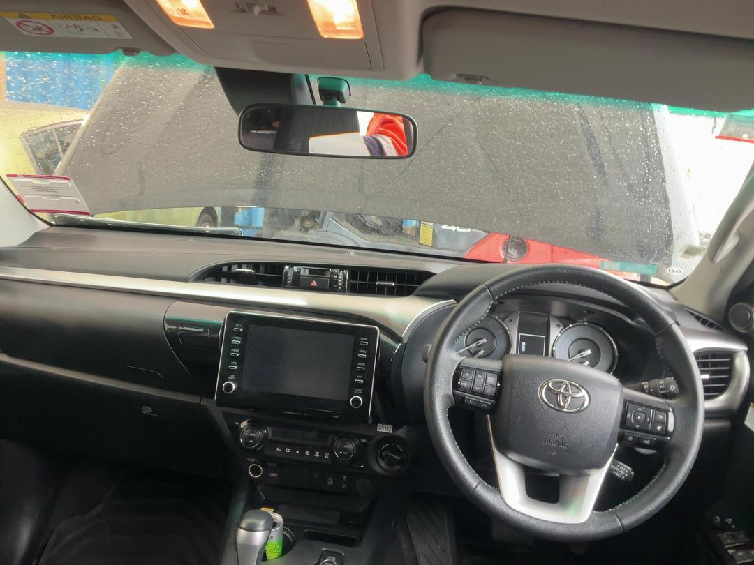 Photo '19' of Toyota Hilux SR5 TD DC