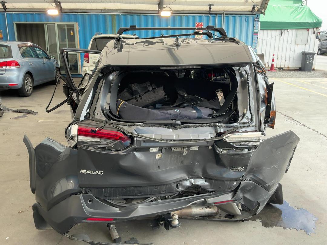 Photo '8' of Toyota Rav4 Limited Photo '8' of Toyota Rav4 Limited