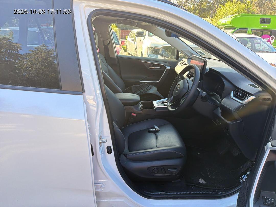 Photo '6' of Toyota Rav4 Limited Photo '6' of Toyota Rav4 Limited