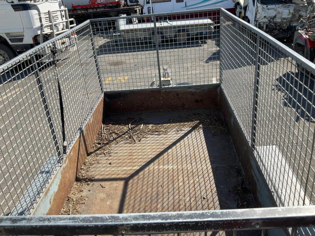 Photo '11' of TRAILER HOMEBUILT Tipper Trailer