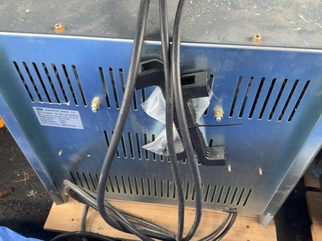 Photo '27' of UN 2.5T Electric Forklift