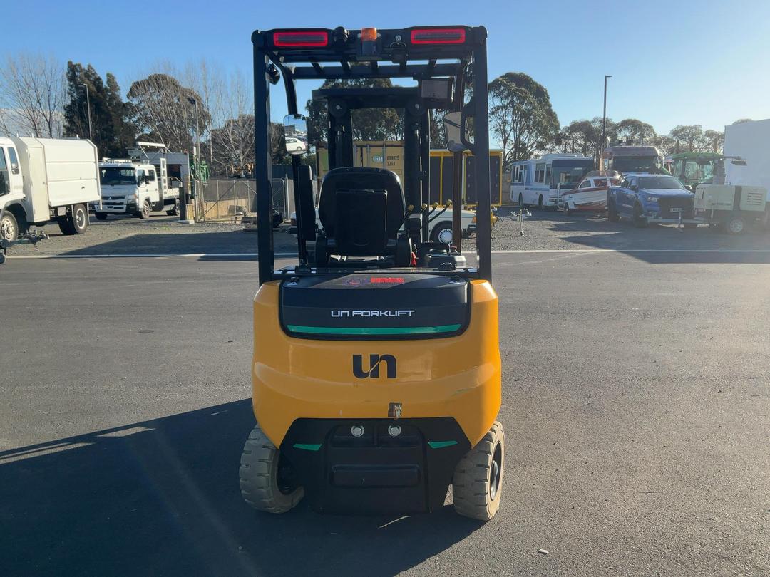 Photo '5' of UN 2.5T Electric Forklift