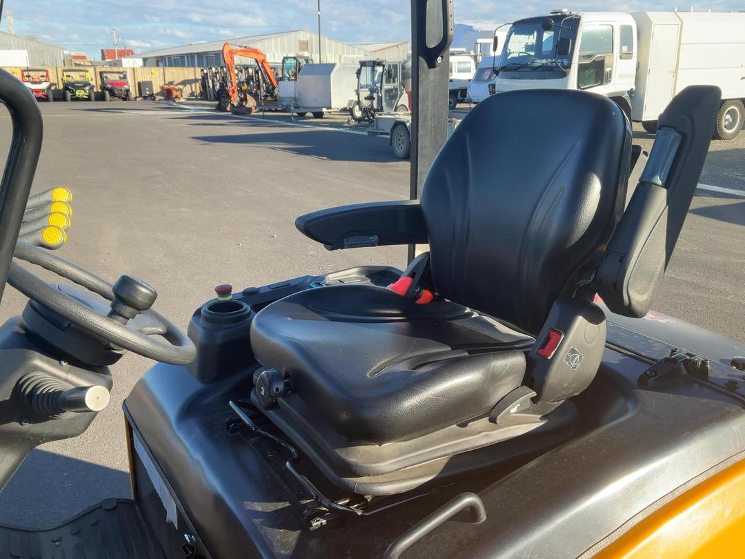 Photo '12' of UN 2.5T Electric Forklift