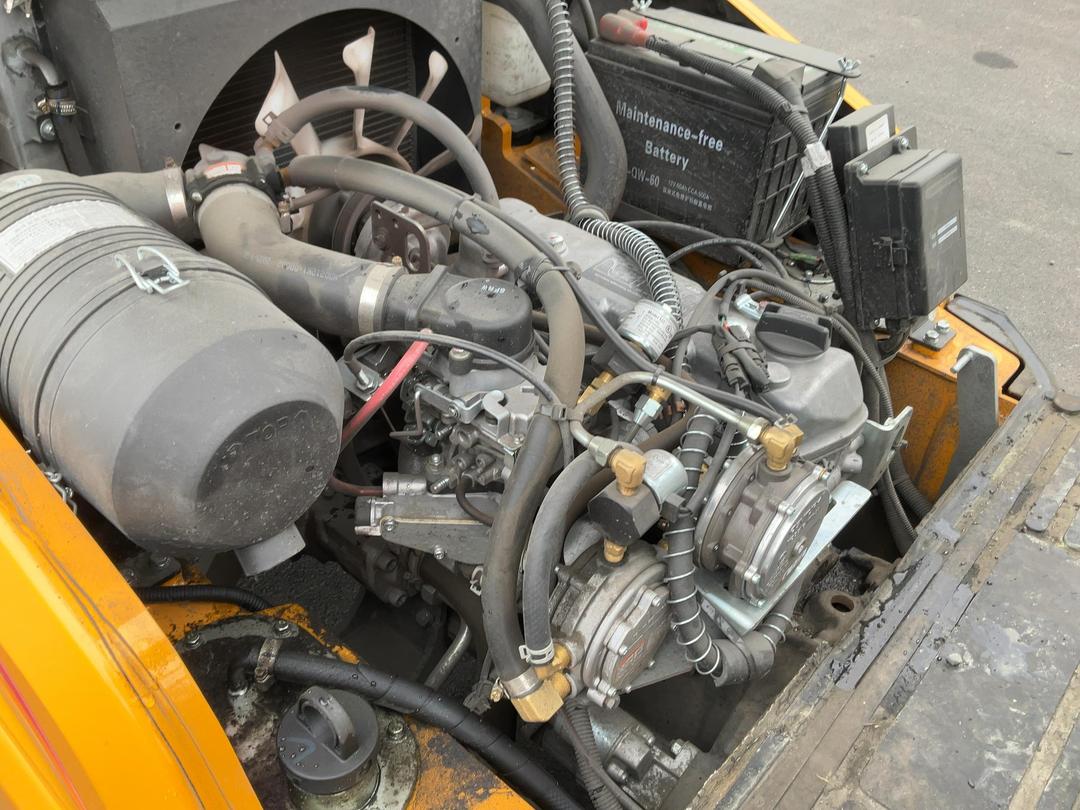 Photo '18' of UN FGL30TT-F1JK1 Forklift
