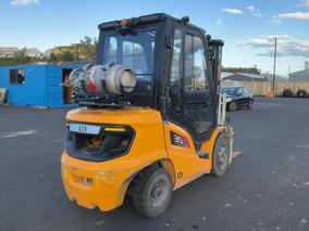 Photo '4' of UN FGL35TT-F1JK1 Forklift