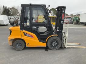 Photo '3' of UN FGL35TT-F1JK1 Forklift