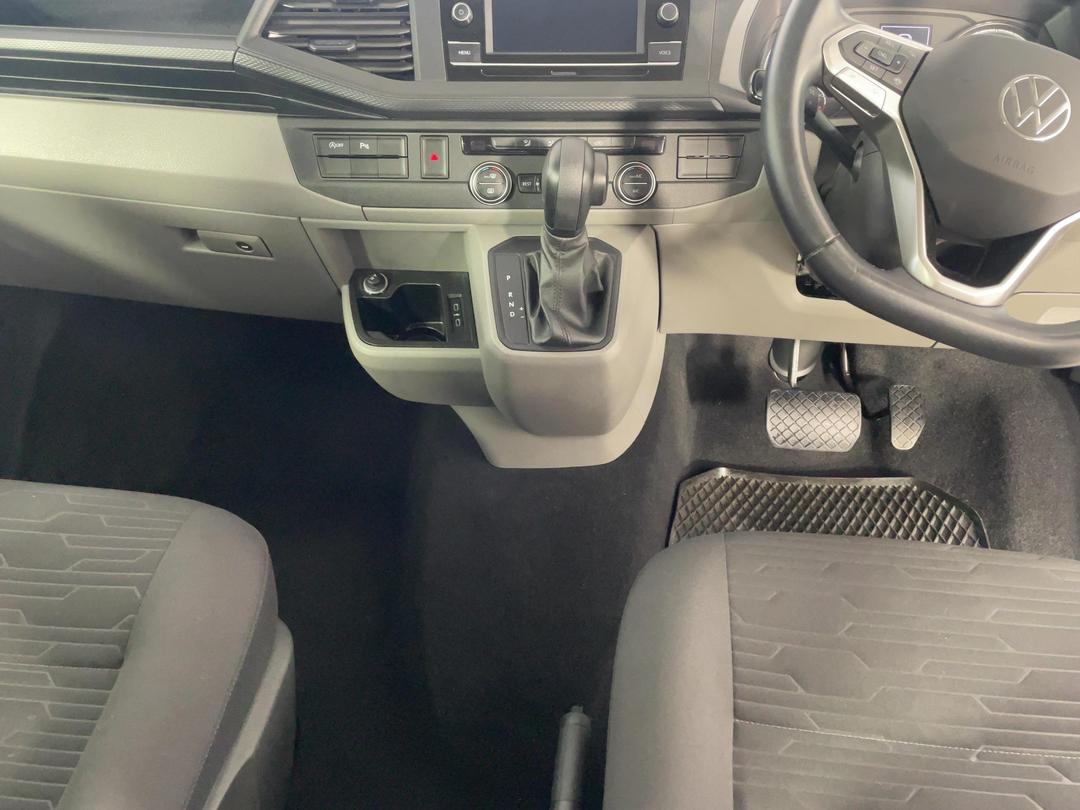 Photo '18' of Volkswagen T6