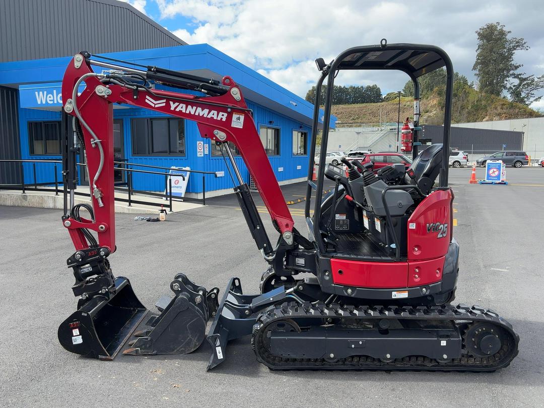 Photo '8' of Yanmar VIO25-6A Excavator