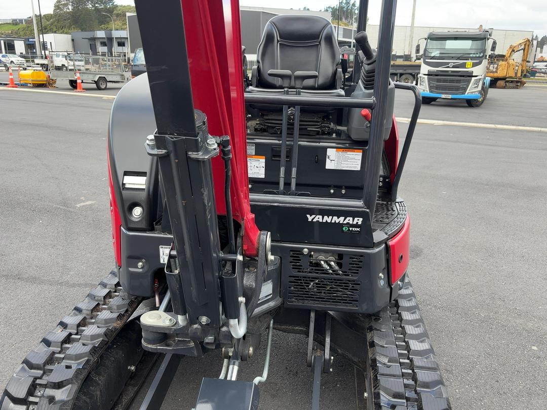 Photo '41' of Yanmar VIO25-6A Excavator