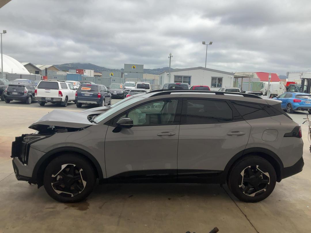 Photo '5' of KIA Sportage X-Line HEV 2WD Photo '5' of KIA Sportage X-Line HEV 2WD