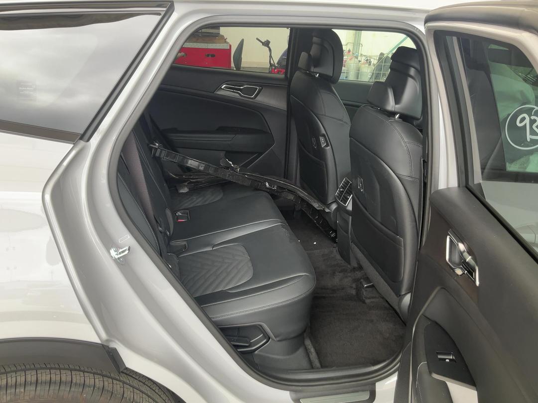 Photo '19' of KIA Sportage X-Line HEV 2WD Photo '19' of KIA Sportage X-Line HEV 2WD