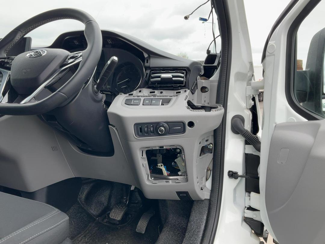 Photo '27' of LDV Deliver 9 L3H214S24 Van