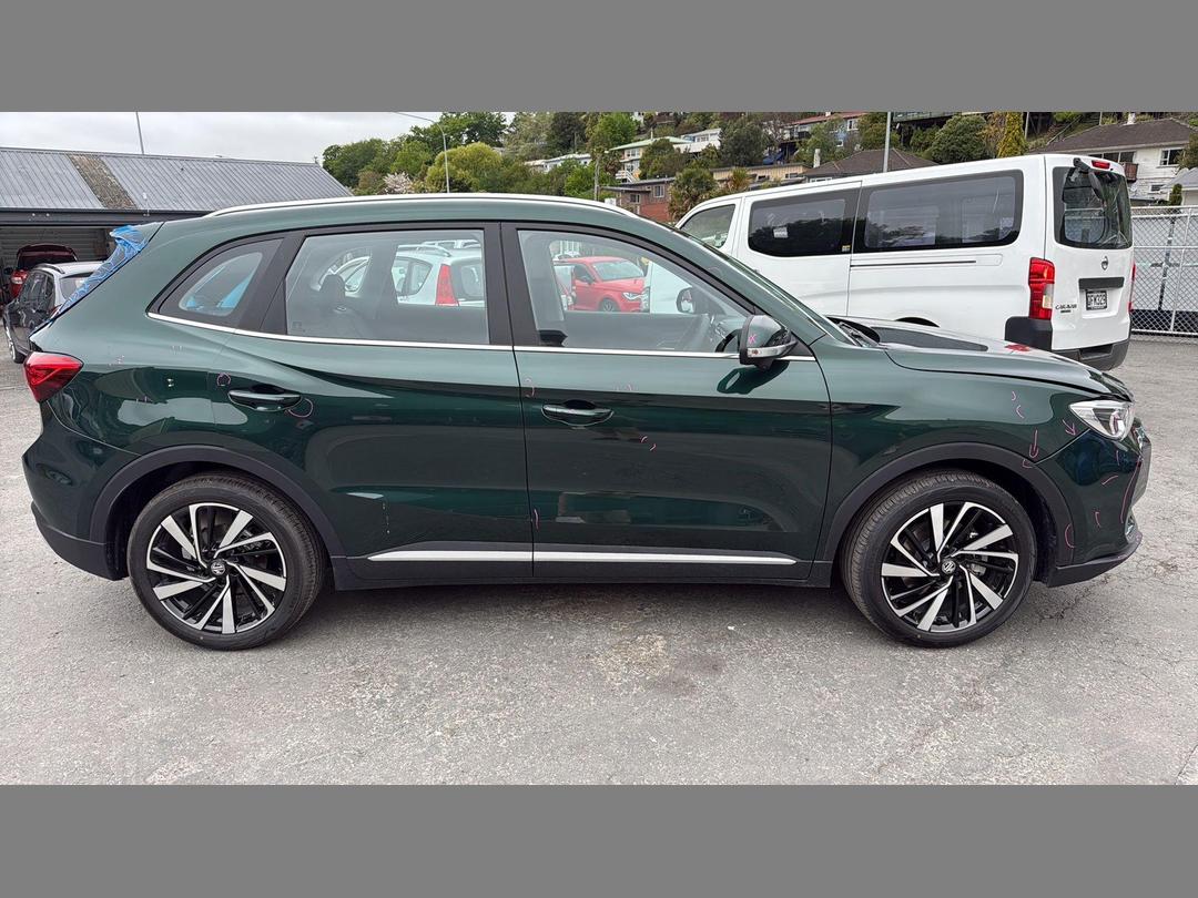 Photo '3' of MG ZS Essence