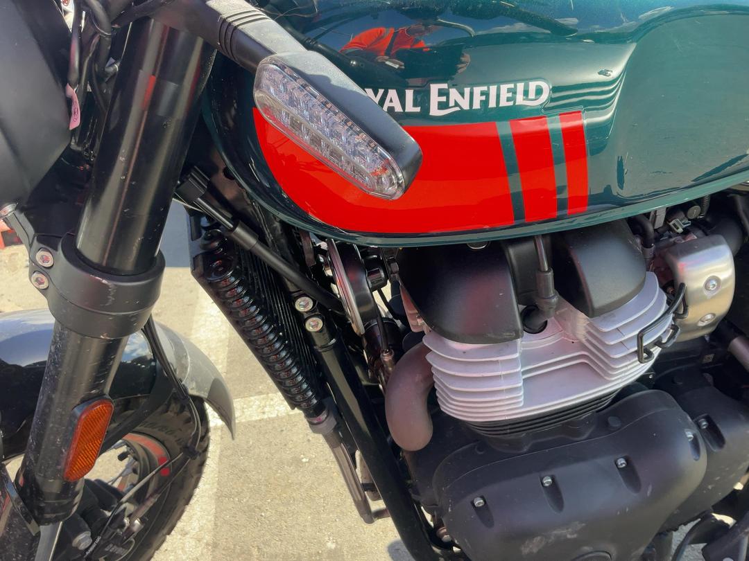 Photo '4' of Royal Enfield Bear 650
