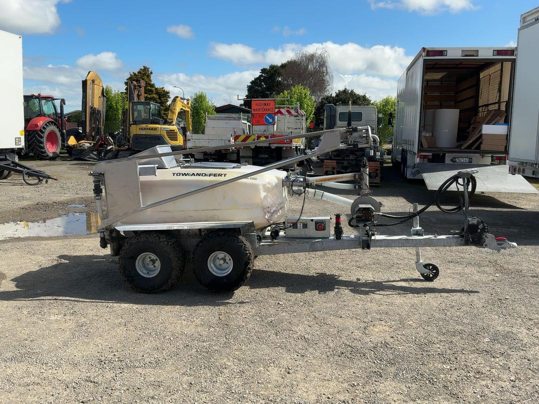 Photo '3' of Tow and Fert 1000 Multi Other Machine