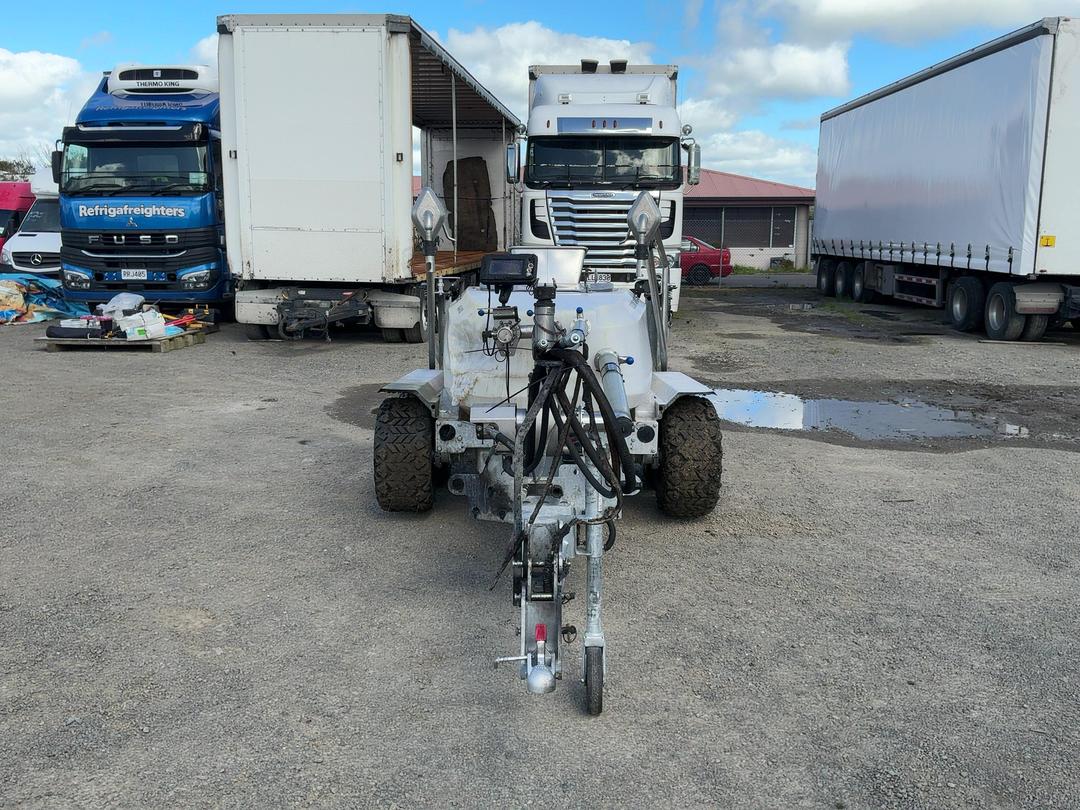 Photo '10' of Tow and Fert 1000 Multi Other Machine