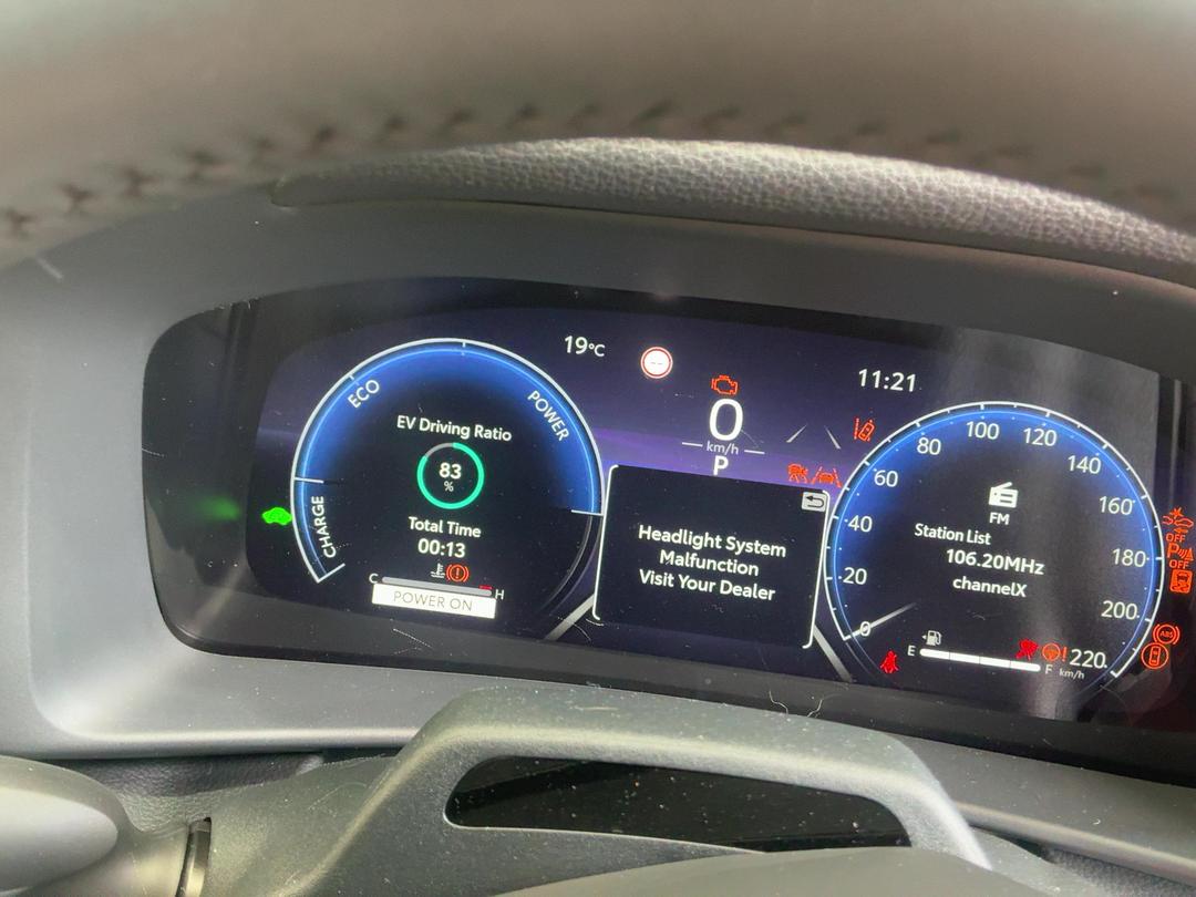 Photo '12' of Toyota C-HR Limited Photo '12' of Toyota C-HR Limited