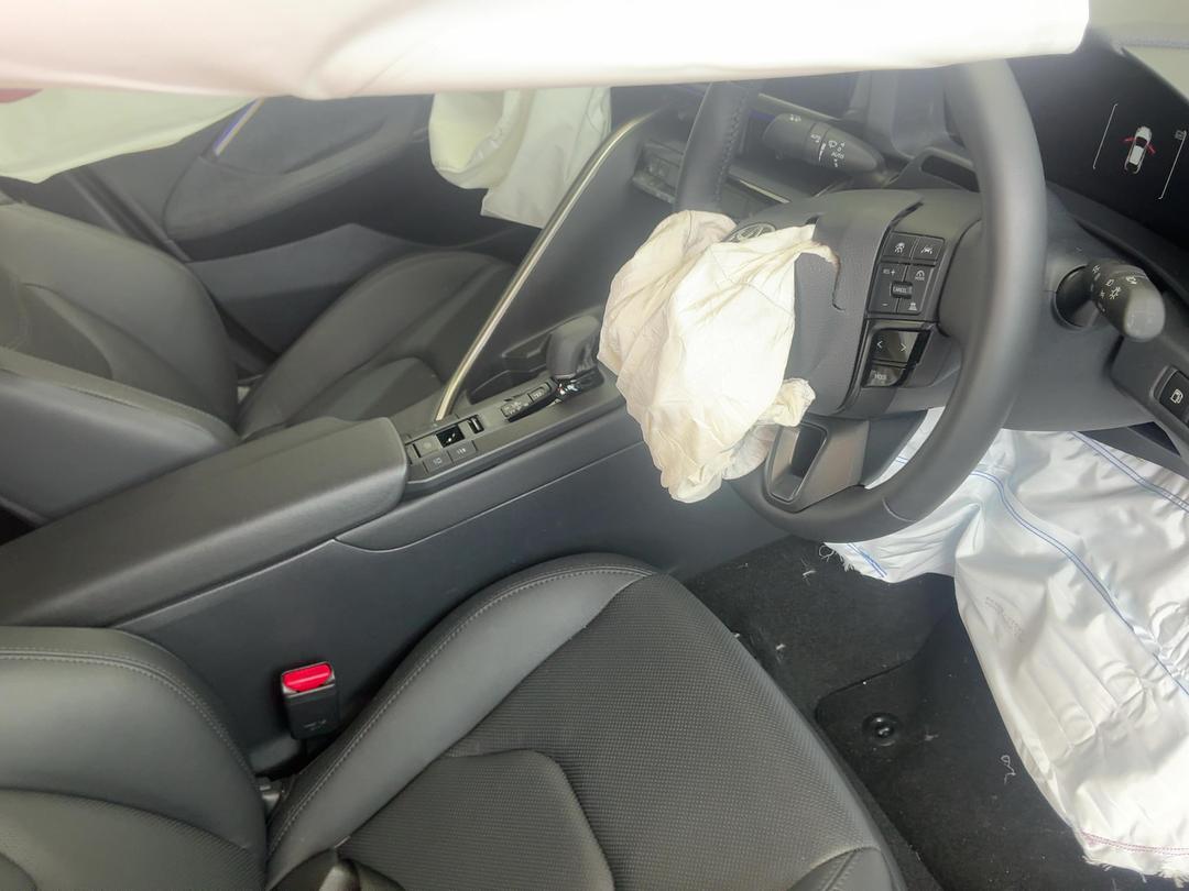 Photo '15' of Toyota C-HR Limited Photo '15' of Toyota C-HR Limited
