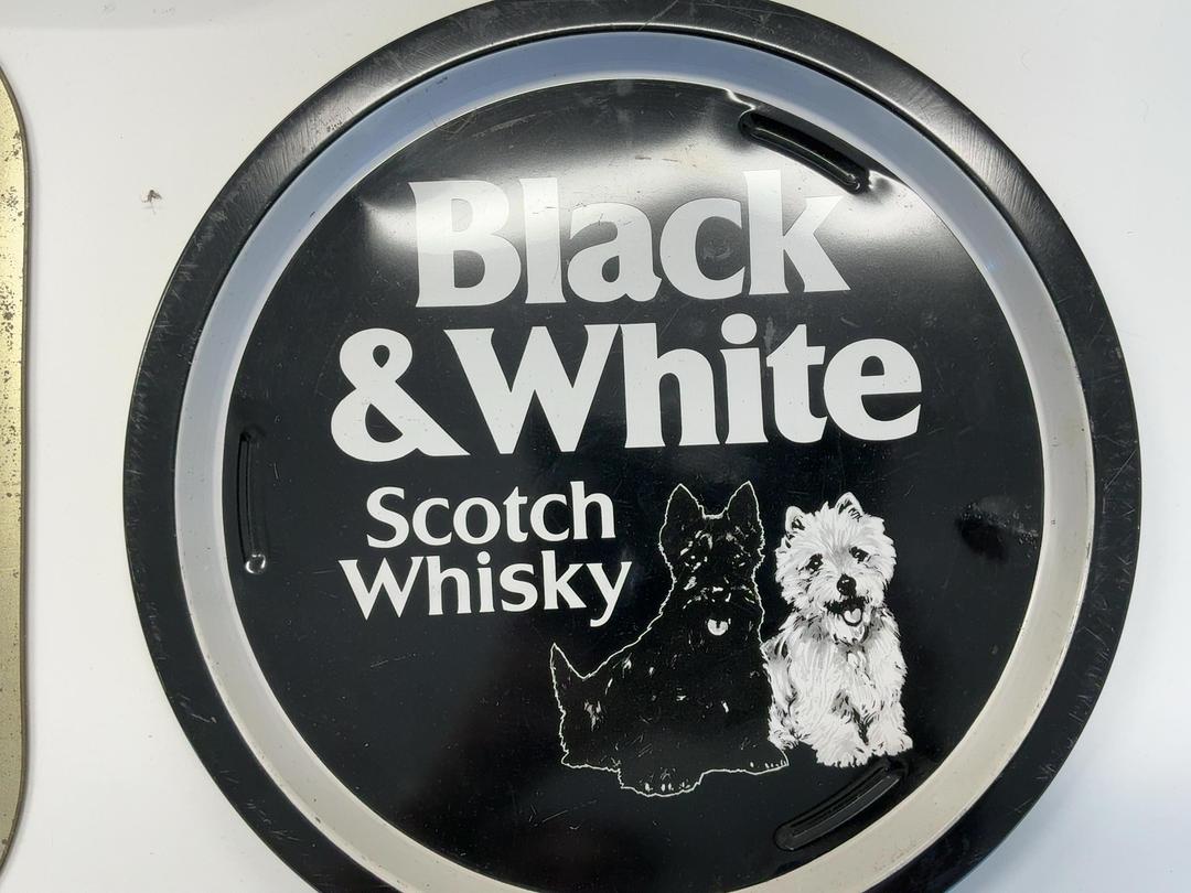 Photo '5' of Black & White Scotch Whisky assorted items Photo '5' of Black & White Scotch Whisky assorted items