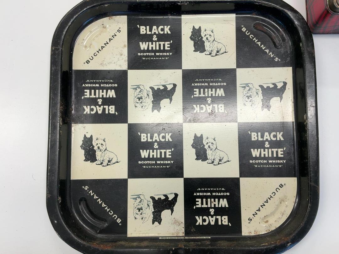 Photo '7' of Black & White Scotch Whisky assorted items Photo '7' of Black & White Scotch Whisky assorted items