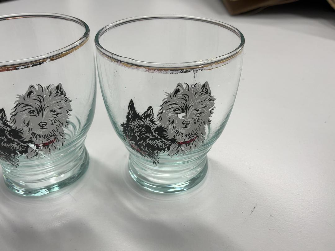 Photo '2' of Black & White Scotch Whisky glasses Photo '2' of Black & White Scotch Whisky glasses