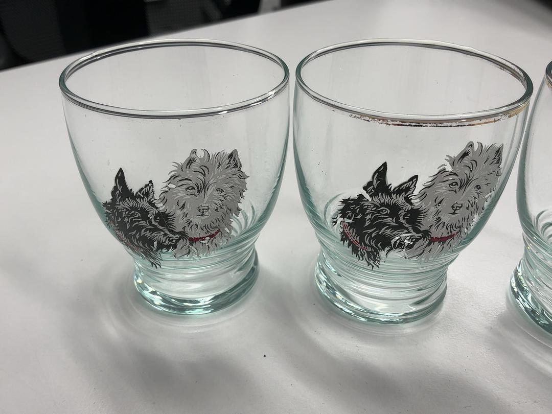 Photo '4' of Black & White Scotch Whisky glasses Photo '4' of Black & White Scotch Whisky glasses