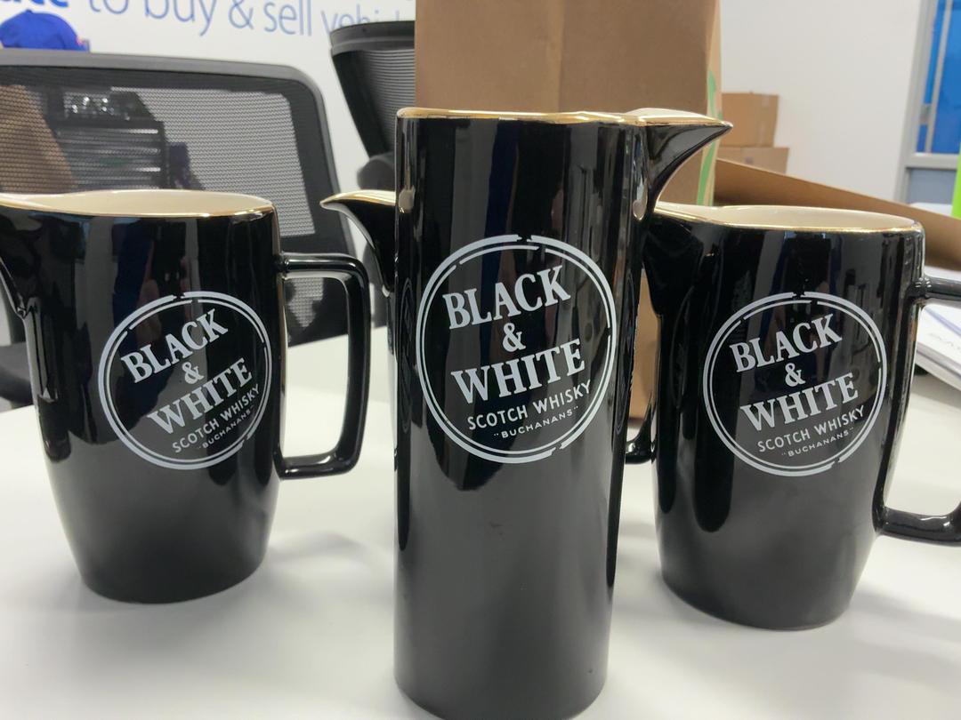 Photo '7' of Black & White Scotch Whisky ceramic jugs Photo '7' of Black & White Scotch Whisky ceramic jugs