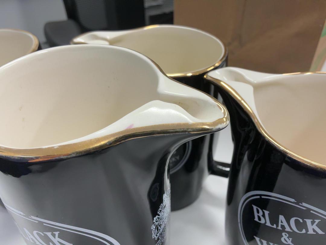 Photo '8' of Black & White Scotch Whisky ceramic jugs Photo '8' of Black & White Scotch Whisky ceramic jugs