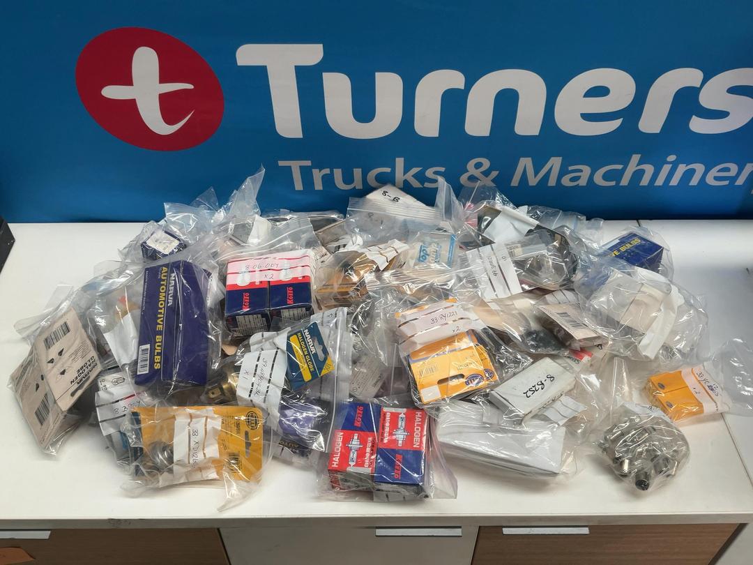 Photo '4' of 12 Volt Automotive Bulbs - *New* Automotive Electrical Clearance Photo '4' of 12 Volt Automotive Bulbs - *New* Automotive Electrical Clearance