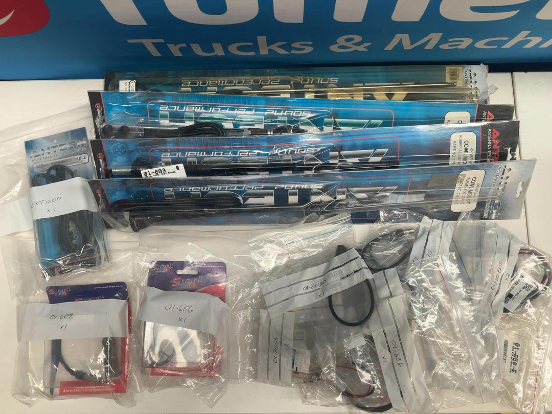 Photo '3' of Aerials, Band Expanders & Adaptors - *New* Automotive Electrical Clearance Photo '3' of Aerials, Band Expanders & Adaptors - *New* Automotive Electrical Clearance