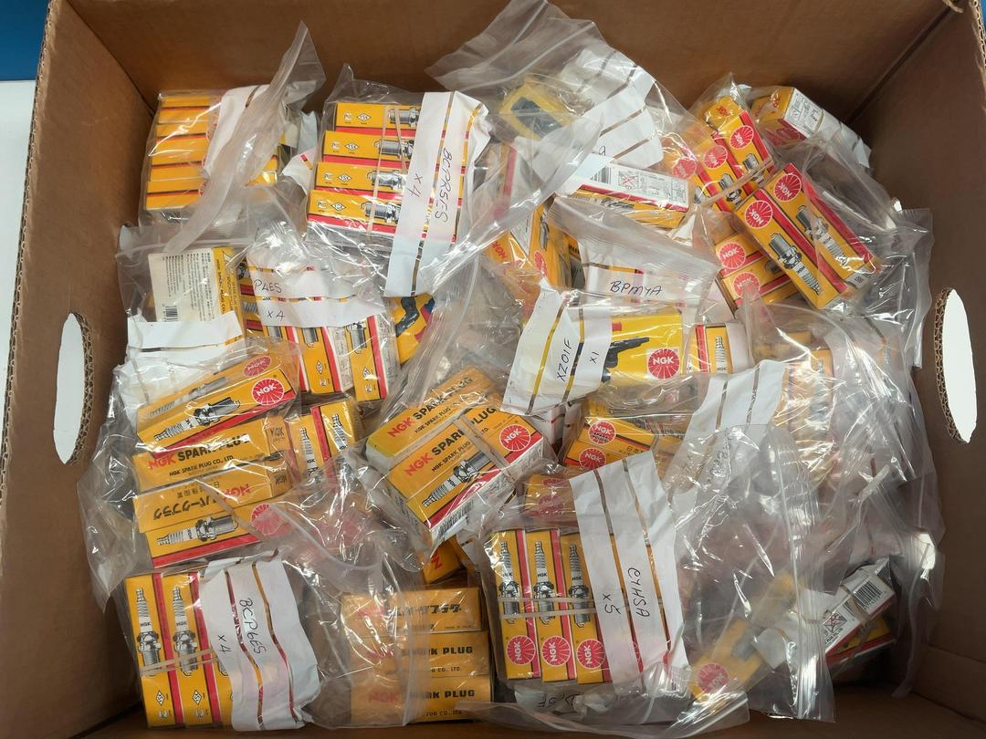 Photo '3' of NGK Spark Plugs & Caps - Automotive Electrical Parts *New* Photo '3' of NGK Spark Plugs & Caps - Automotive Electrical Parts *New*