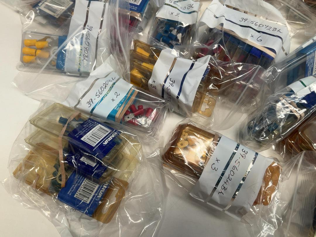 Photo '6' of Narva Insulated Terminal Packs - Automotive Electrical Parts *New* Photo '6' of Narva Insulated Terminal Packs - Automotive Electrical Parts *New*