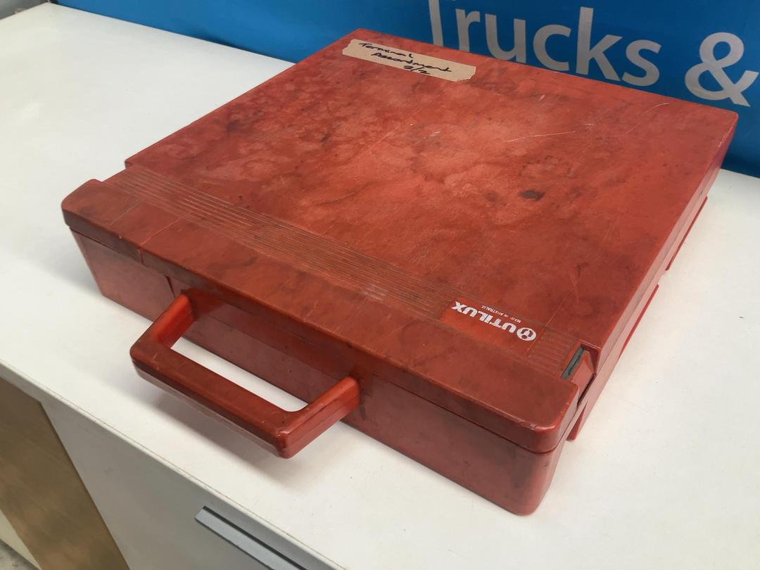 Photo '7' of Large Box of Insulated Terminals - Automotive Electrical Parts Clearance Photo '7' of Large Box of Insulated Terminals - Automotive Electrical Parts Clearance