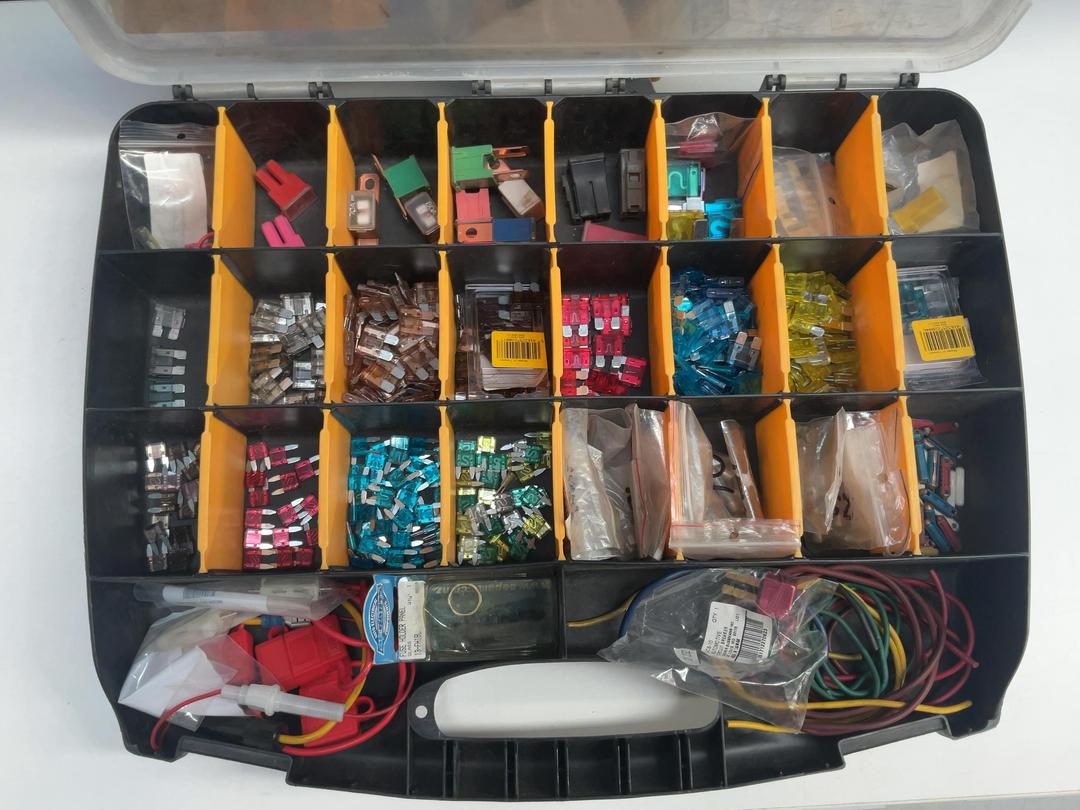 Photo '2' of Fuse Assortment - Automotive Electrical Parts Clearance Photo '2' of Fuse Assortment - Automotive Electrical Parts Clearance