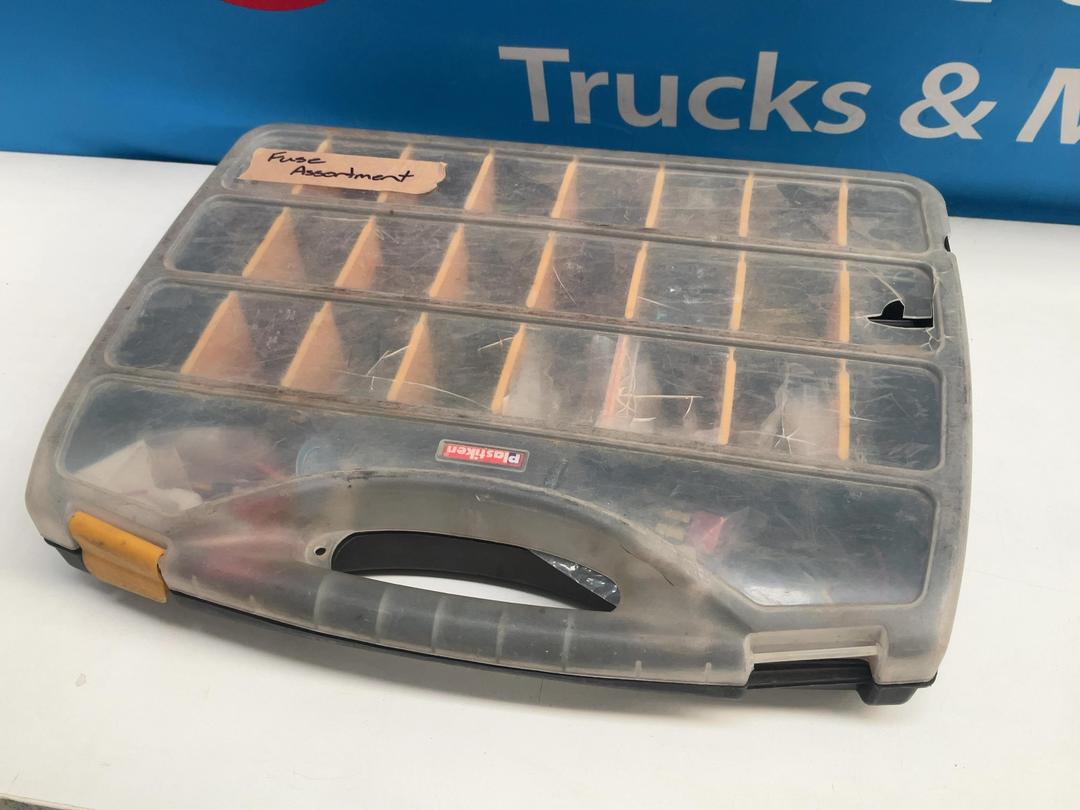 Photo '8' of Fuse Assortment - Automotive Electrical Parts Clearance Photo '8' of Fuse Assortment - Automotive Electrical Parts Clearance