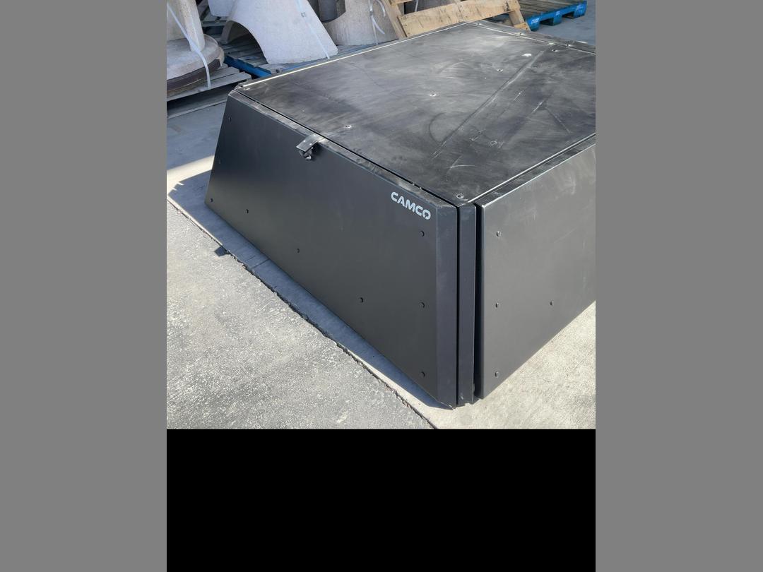 Photo '2' of Camco - Stealth Aluminium Double Cab Ute Canopy - 2022+ Ford Ranger Photo '2' of Camco - Stealth Aluminium Double Cab Ute Canopy - 2022+ Ford Ranger