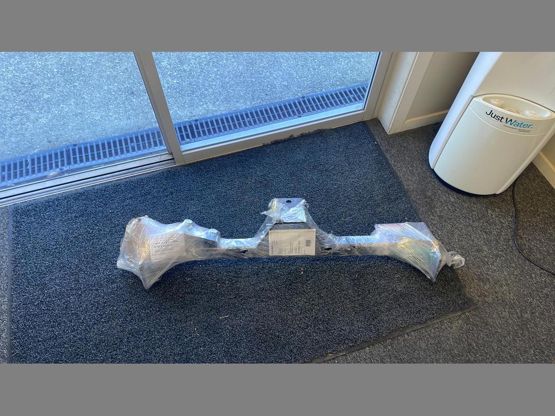 Photo '4' of Nissan Fuga Tow Bar