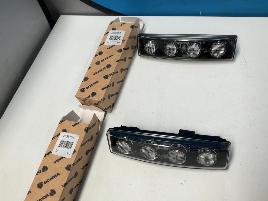 Photo '16' of Assortment of Scania Parts Photo '16' of Assortment of Scania Parts