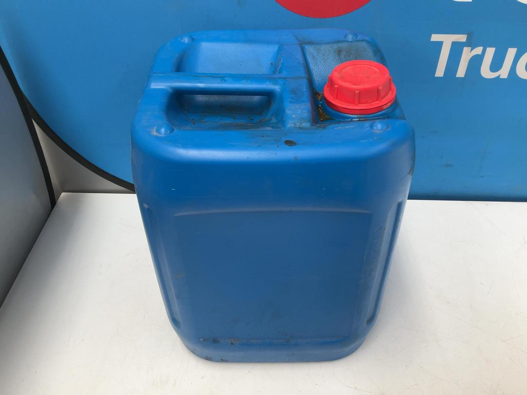 Photo '5' of Delo 400MGX Premium Heavy Duty Diesel Engine Oil Photo '5' of Delo 400MGX Premium Heavy Duty Diesel Engine Oil