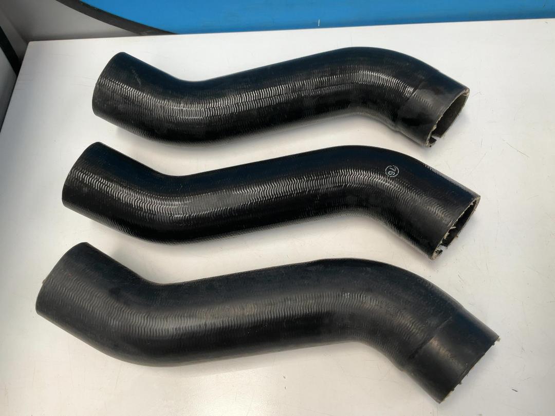 Photo '4' of 3x Scania Radiator Hoses or Similar - 1876631 Photo '4' of 3x Scania Radiator Hoses or Similar - 1876631