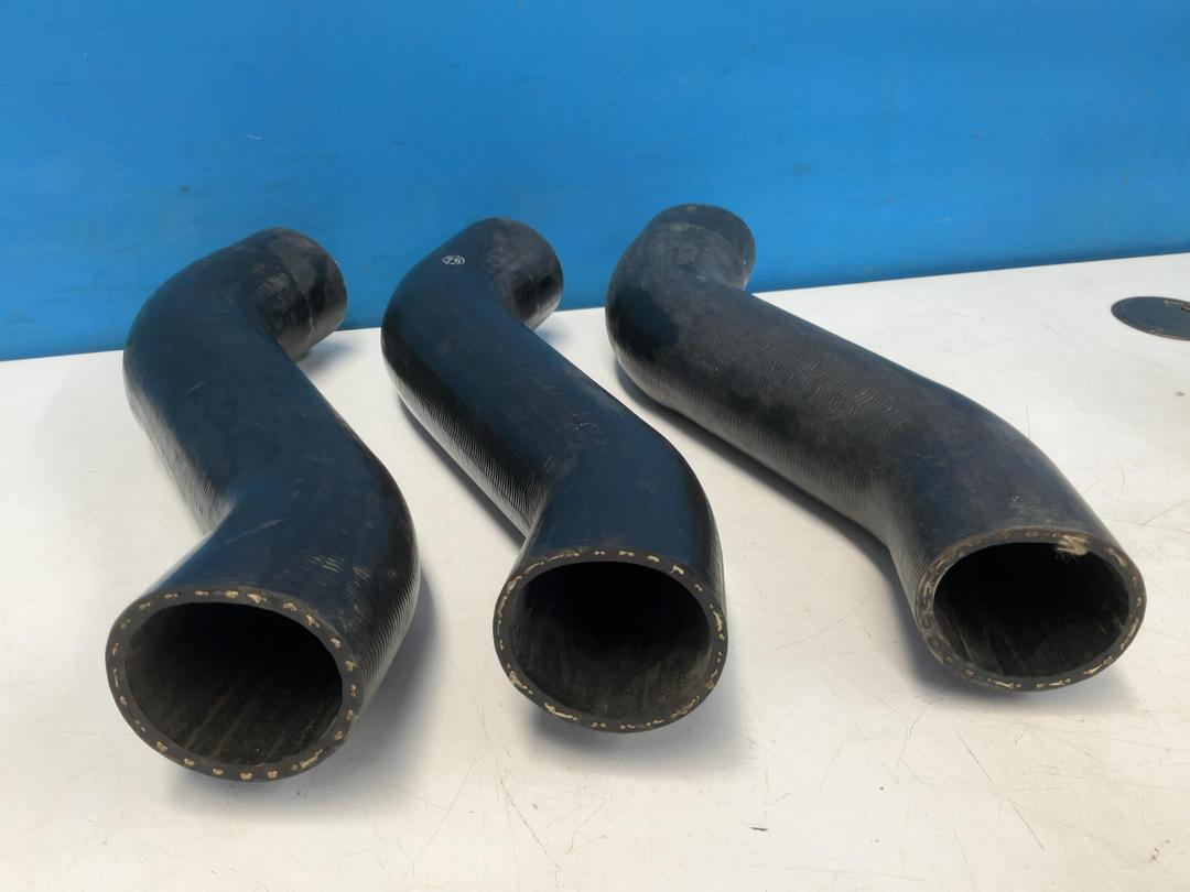 Photo '6' of 3x Scania Radiator Hoses or Similar - 1876631 Photo '6' of 3x Scania Radiator Hoses or Similar - 1876631