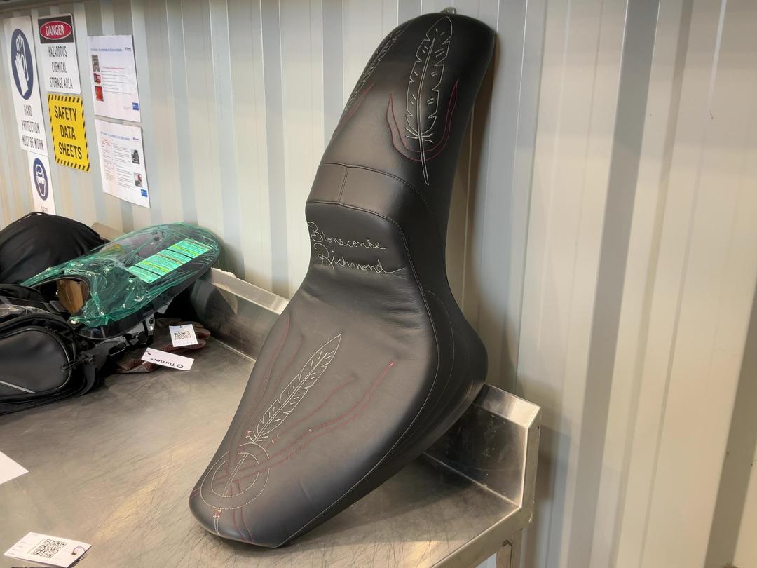 Photo '4' of Indian motorcycle seat