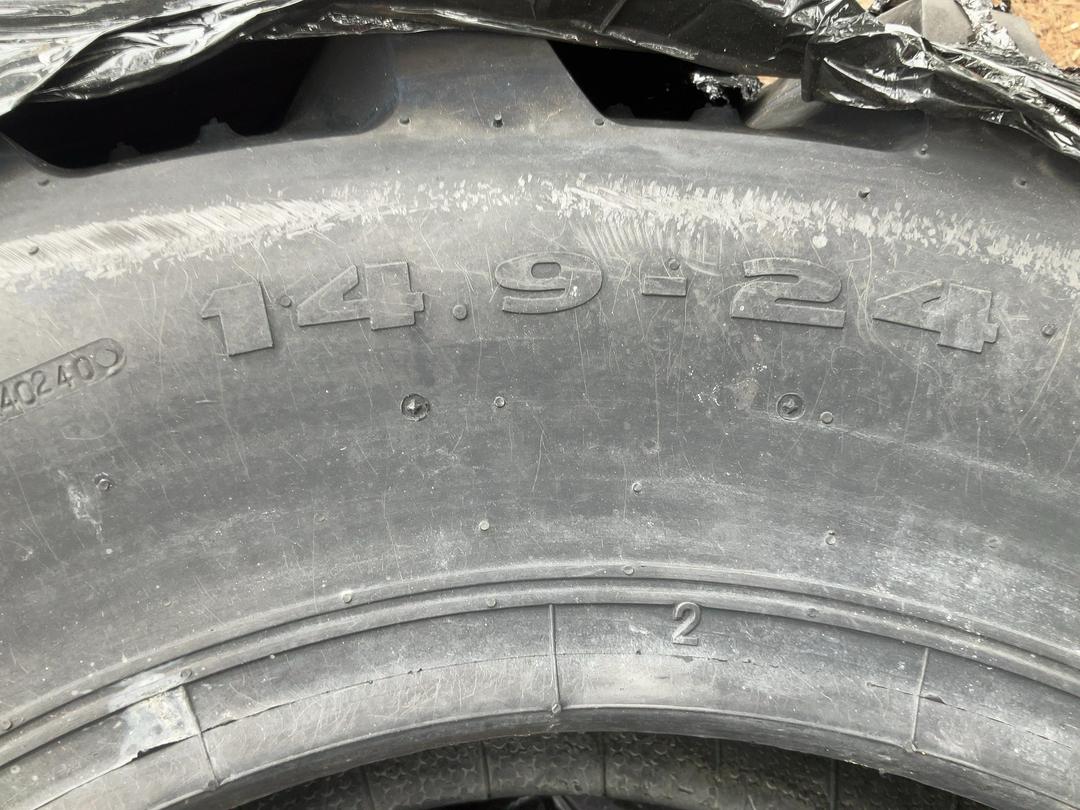 Photo '3' of 6 Ply Tyres 14.9-24 Qty-2 Photo '3' of 6 Ply Tyres 14.9-24 Qty-2