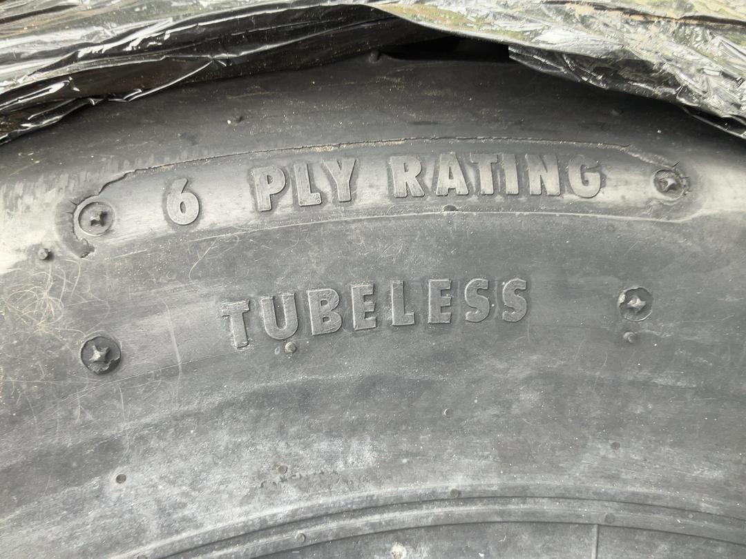 Photo '5' of 6 Ply Tyres 14.9-24 Qty-2 Photo '5' of 6 Ply Tyres 14.9-24 Qty-2
