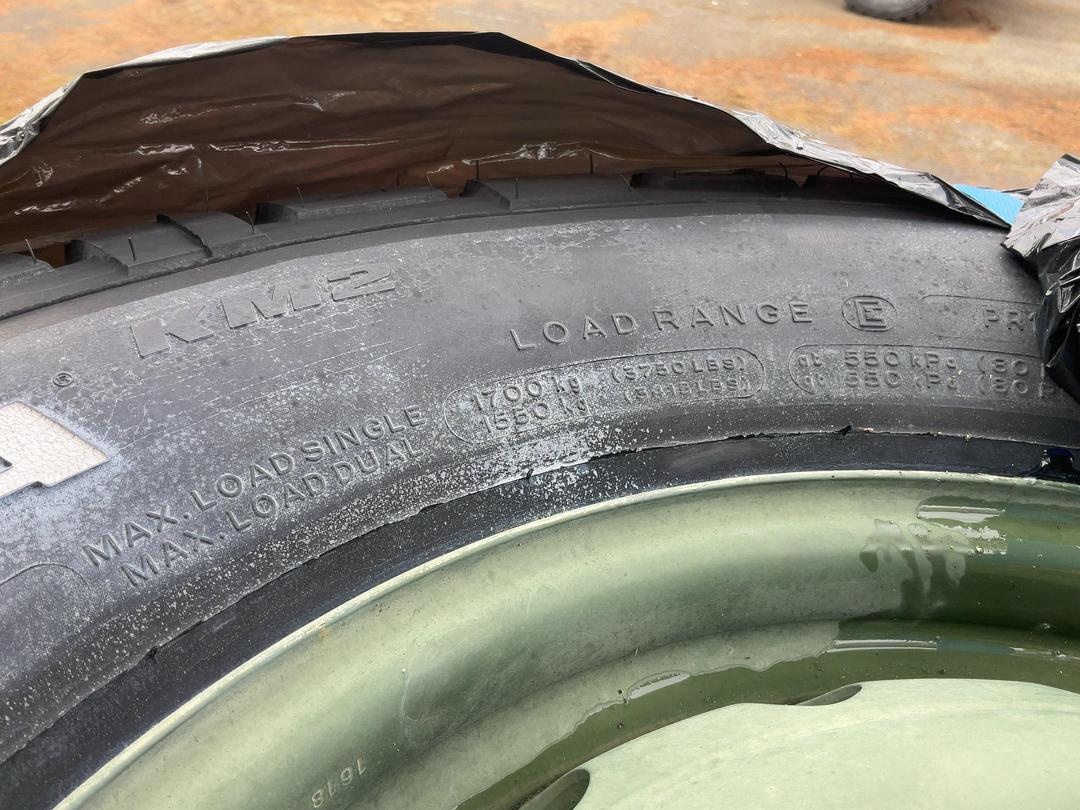 Photo '4' of Radial Tyres LT285/75R16 on Rims Qty-6 Photo '4' of Radial Tyres LT285/75R16 on Rims Qty-6