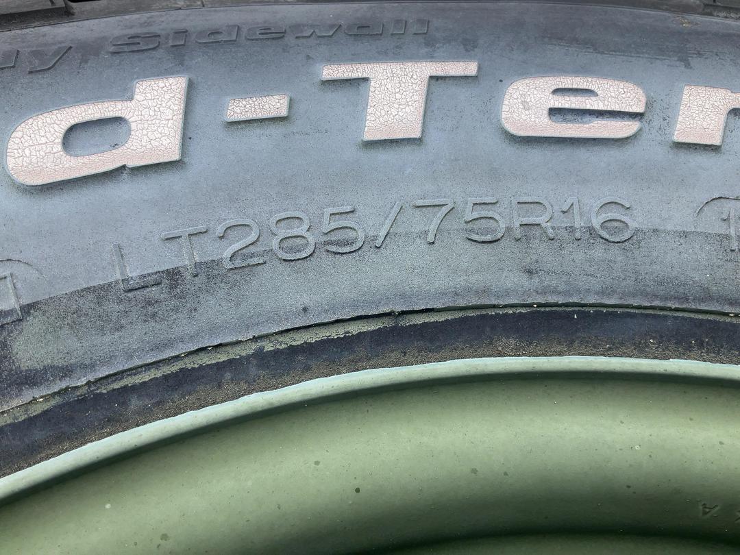 Photo '3' of Radial Tyres LT285/75R16 on Rims Qty-5 Photo '3' of Radial Tyres LT285/75R16 on Rims Qty-5