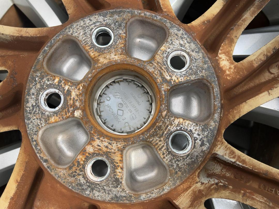 Photo '5' of Subaru Wheel set Photo '5' of Subaru Wheel set