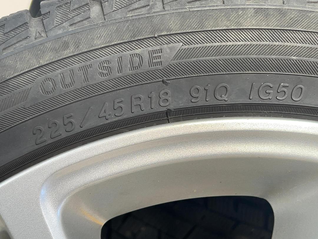 Photo '11' of Subaru Wheel set Photo '11' of Subaru Wheel set